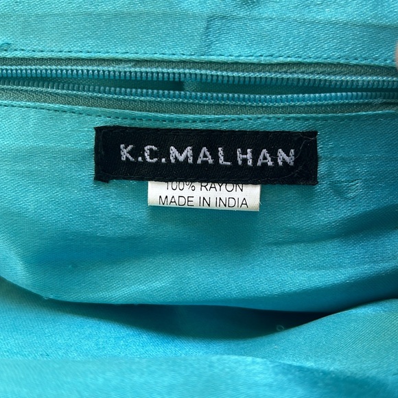 Beaded and sequins embossed clutch purse - Picture 2 of 8